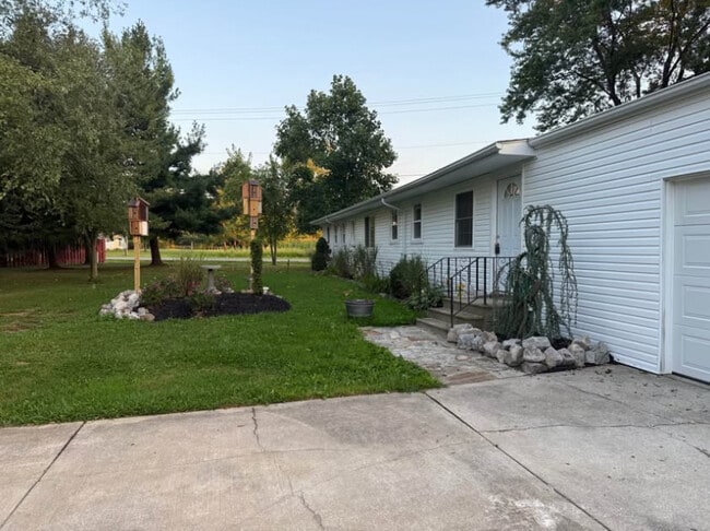 front of the house - 403 Palomino Ct Unit SingleFamilyHomeRanch