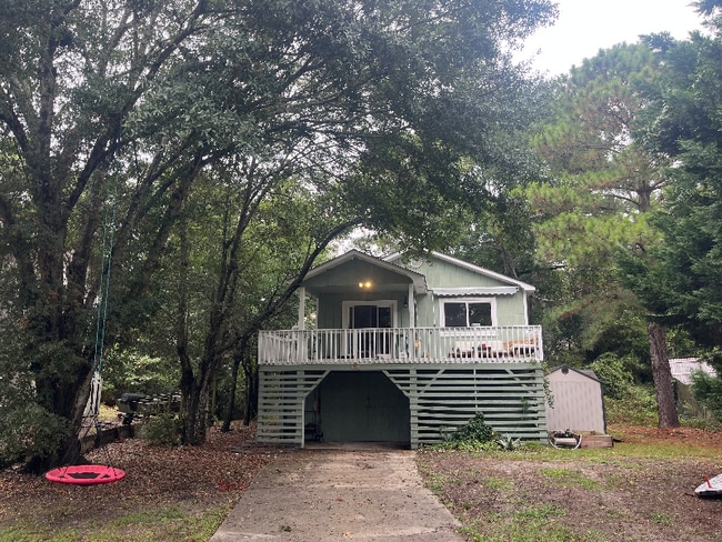 Building Photo - 377 Sir Chandler Dr Rental
