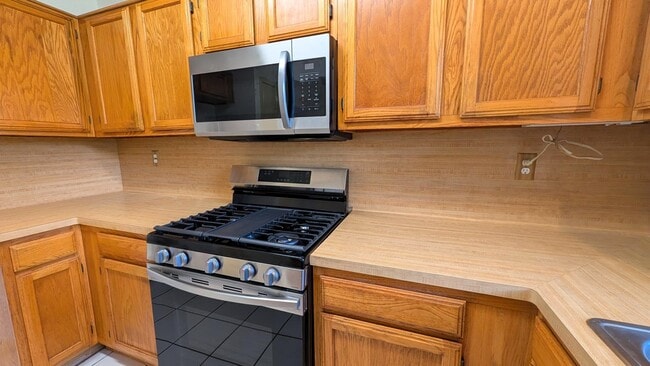 Photo - 3102 E Heatherock Cir