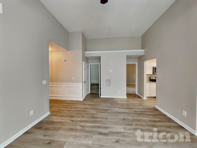 944 Brisley Cir