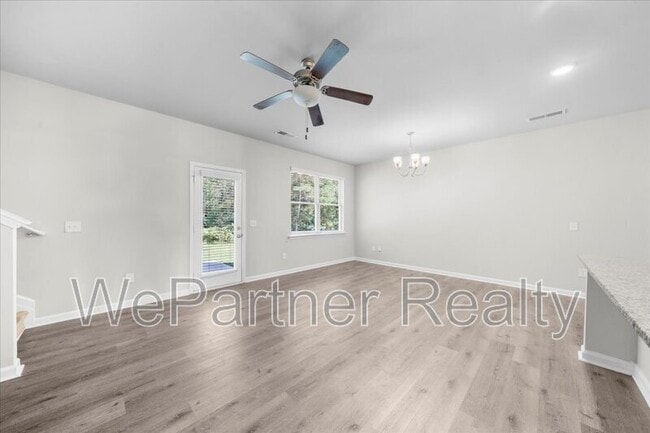 Photo - 211 Harrison St