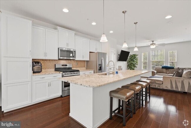 Building Photo - 245 Mill Crossing Ct Rental