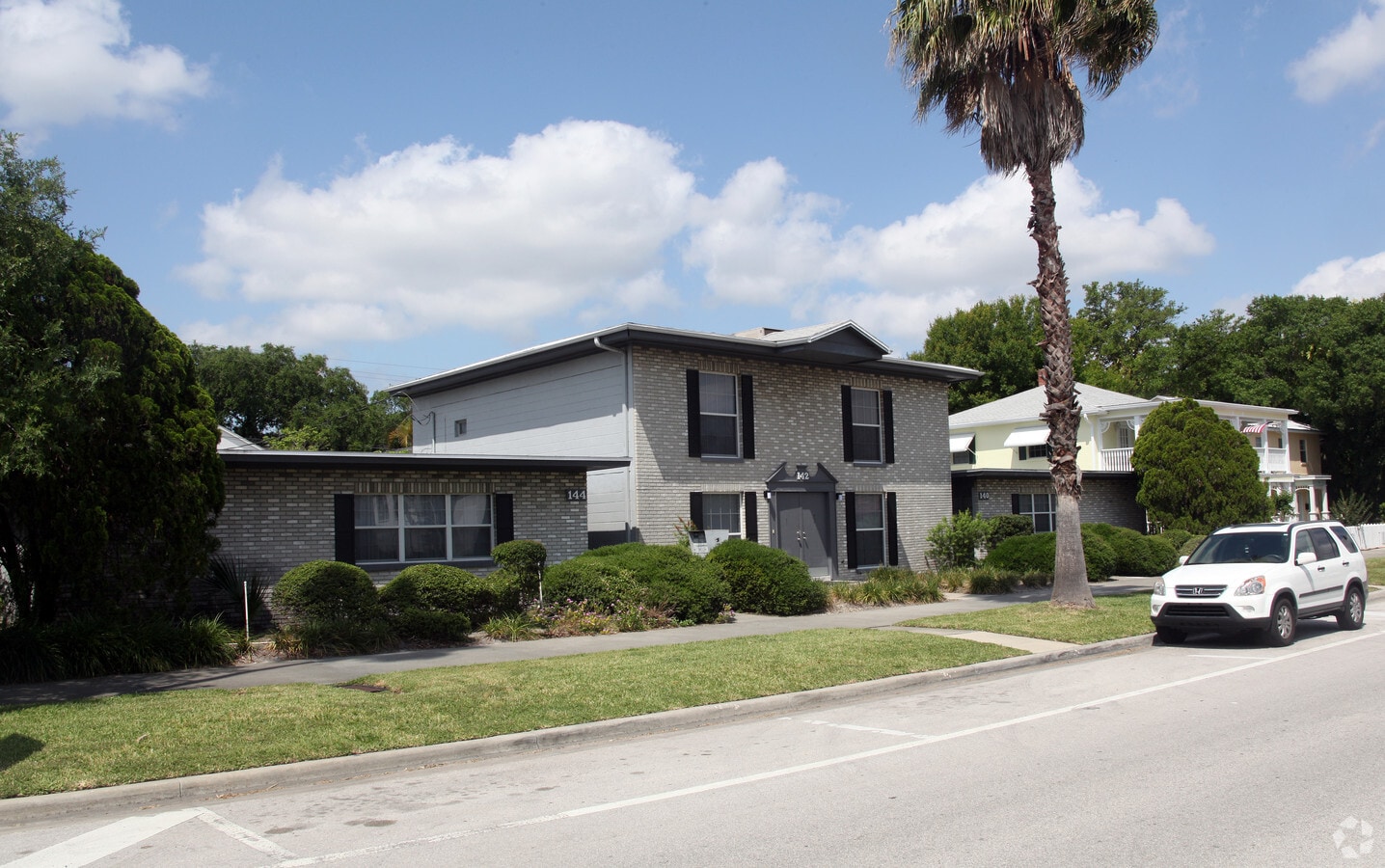 Primary Photo - 140 E Davis Blvd Apartments