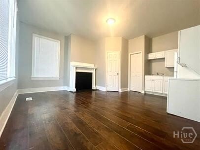 Photo - 721 E 36th St