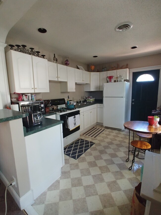Photo - 1914 2nd Ave N. Unit Apt 3