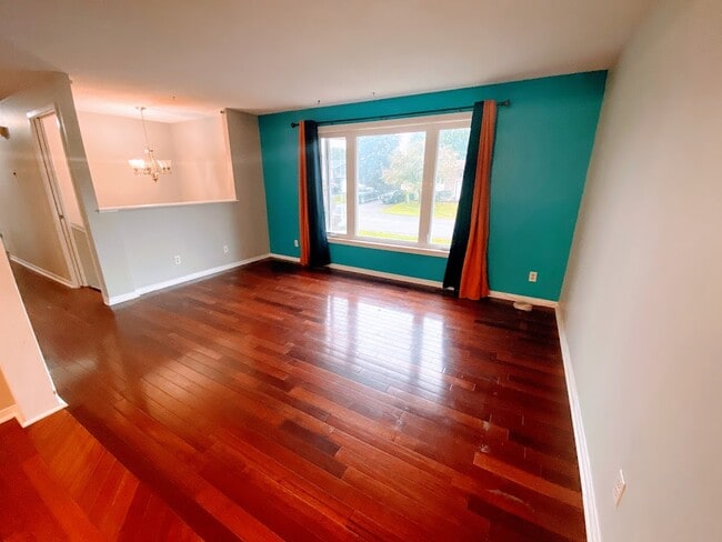 Photo - 23 Dowdall Cres