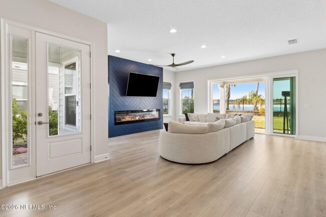 Photo - 401 Marquesa Cir