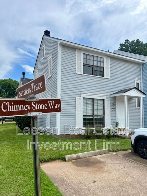 Photo - 150 Chimney Stone Way