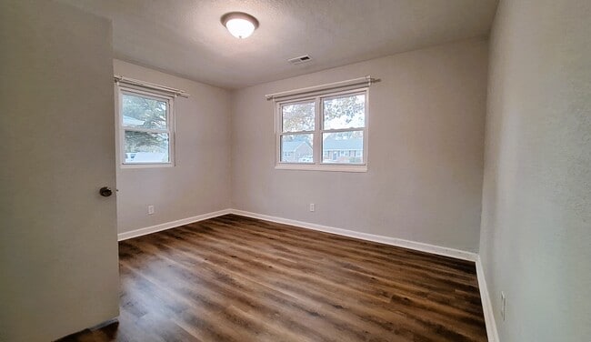 Photo - 1327 Credle Rd