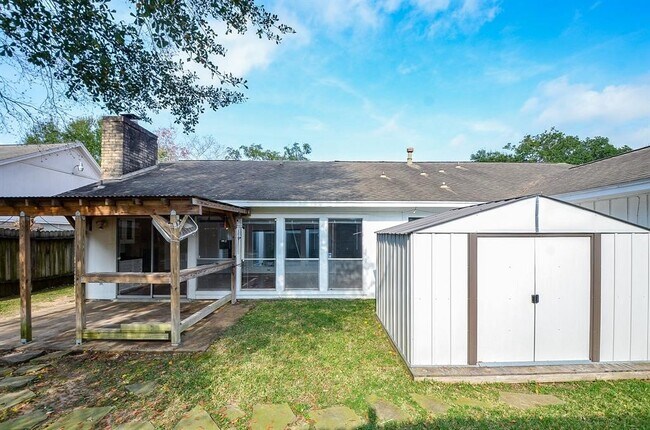 Photo - 15815 Boulder Oaks Dr