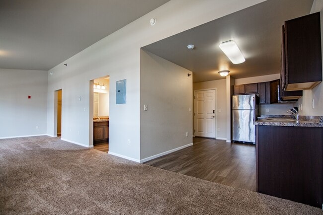 Creekside at Osgood Apartments