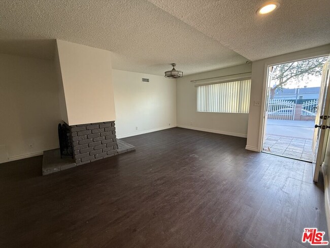 Photo - 7538 Fair Ave