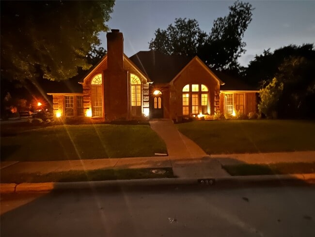 Photo - 229 E Bethel Rd