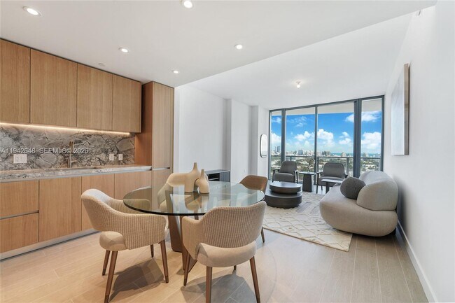 Photo - 500 Alton Rd Unidad 1506