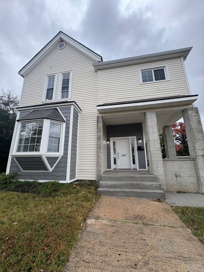 Building Photo - Historic Charm Meets Modern Living – Steps...