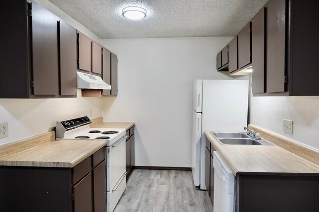 Photo - Avendale Pointe Apartments