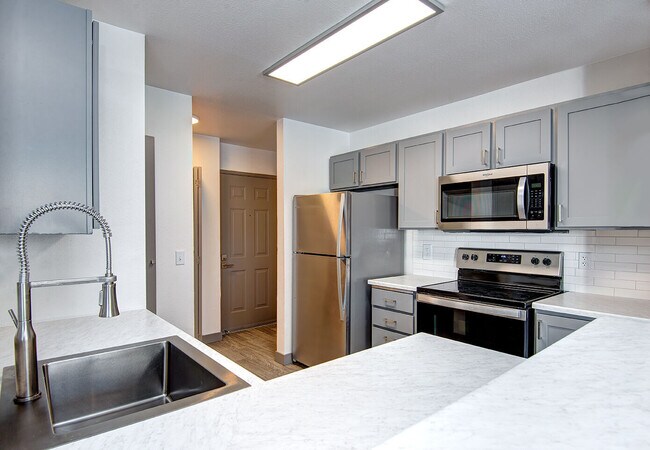 Overlander apartments — community photo