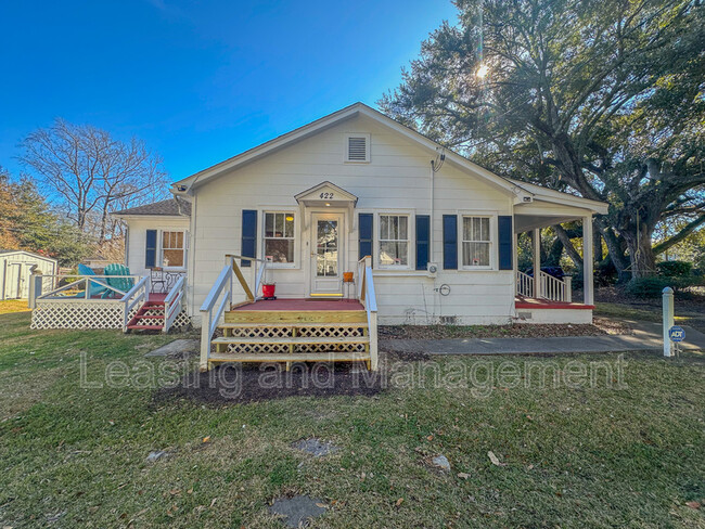 Photo - 422 Riverland Dr