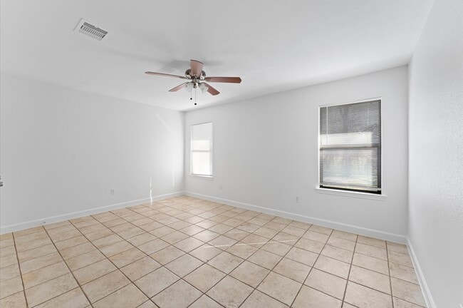 Photo - 5326 Newkirk Ln