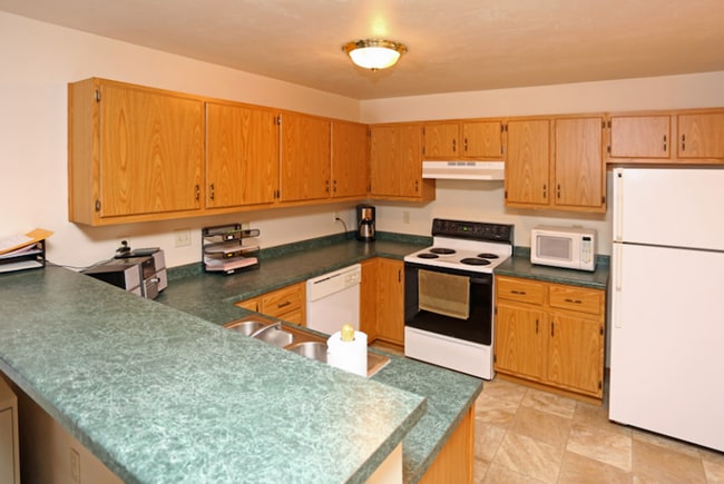 Metro Center Apartments