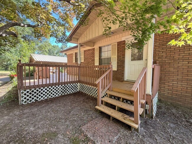 Photo - Milton / Pace - 3 bedroom, 2 bathroom