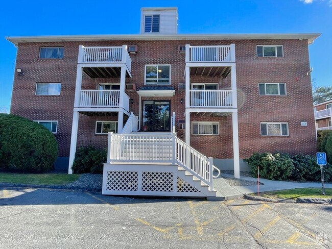 Building Photo - 624 Boston Post Rd E Unit 35 Rental