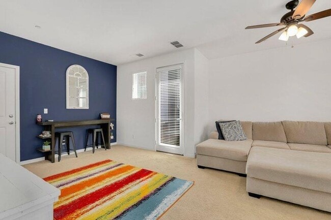 Photo - Clean 3 Bedroom 3 Bathroom Sacramento Townhome for Lease.