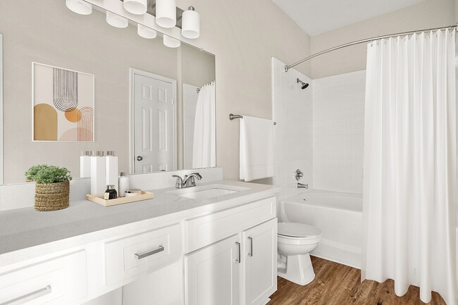 C243030_VerandaAtCenterField_1b1bROI_Bathroom_02