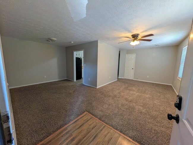 Building Photo - 306 Molloy Ct Unit 306