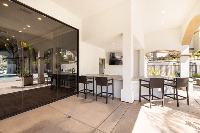 Stone Canyon Apartments