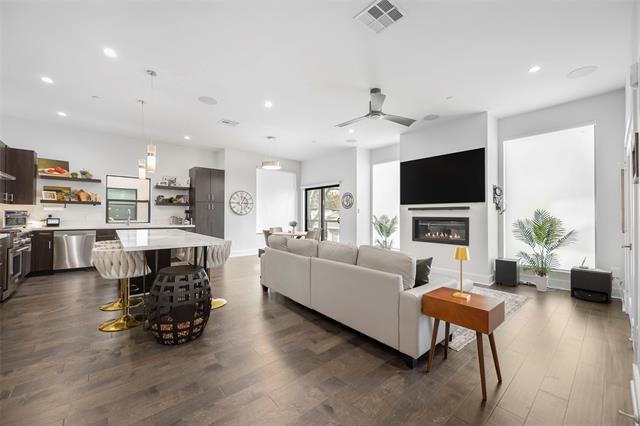 Photo - 425 W 9th St Condo Unit 104