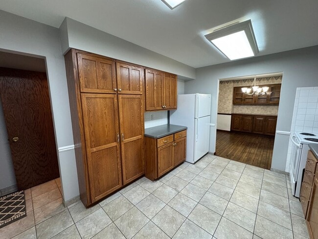 Photo - 3 bedroom 2 bath home with a bonus room in...