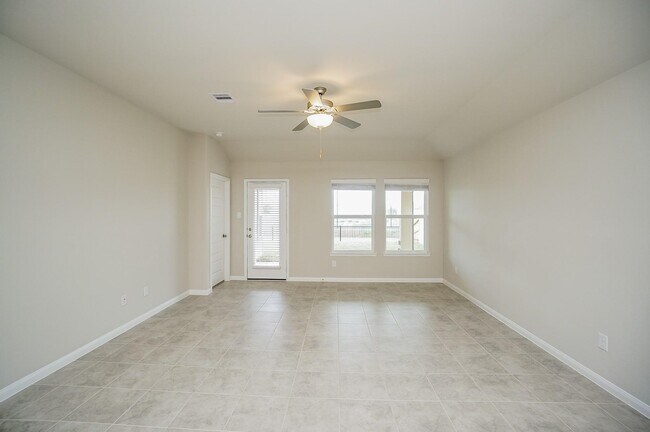 Building Photo - 1234 Oak Barrel Run