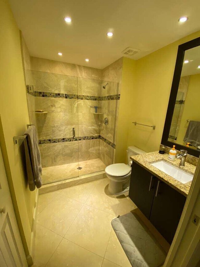 Photo - 4610 Saint Croix Ln Unit 1017