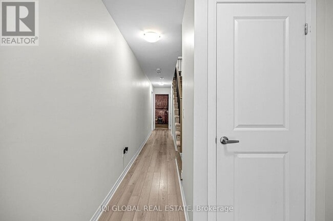 Photo - 585 Colborne St