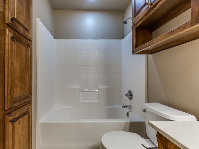 2409 Kyle Robert Ln