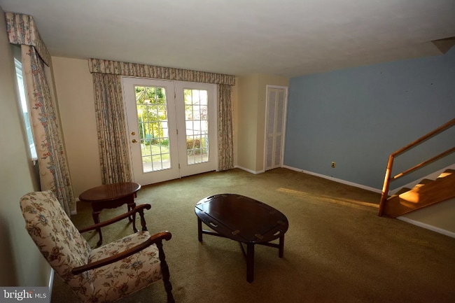 Photo - 2716 Maxwell St