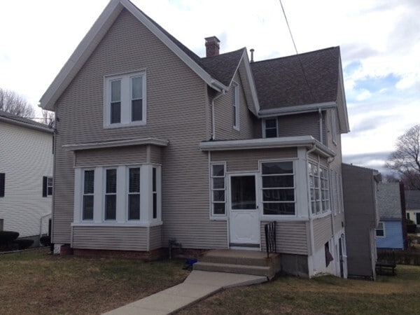 Building Photo - 93 Cass St Unit 2