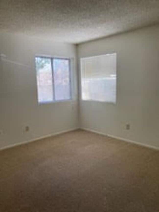 Laughlin Bay Village 2 Bedroom Condo! House Rental in Laughlin, NV