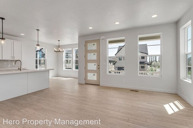 Photo - 3 br, 2.5 bath House - 412 West 3050 North,