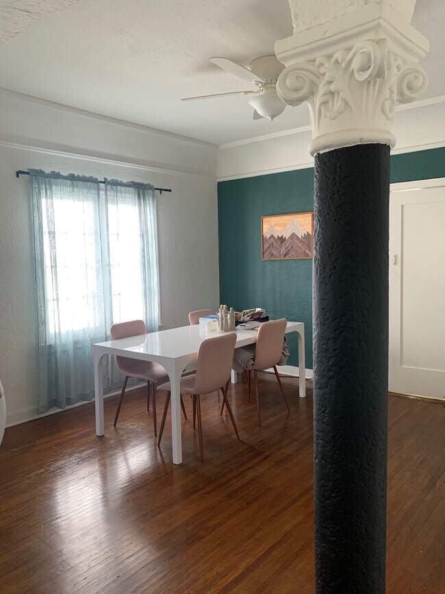 Photo - 1016 S Orange Dr Unit 1016