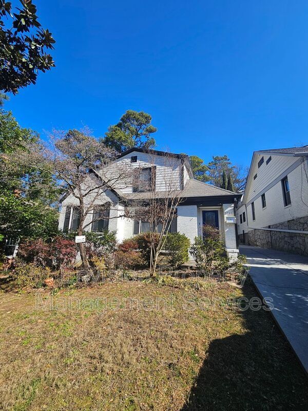 Photo - 1761 Monroe Dr NE