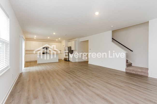 Photo - 852 Penrose Pl