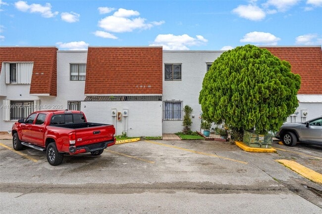 Building Photo - 319 NW 109th Ave Unit 3B