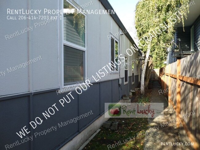 Photo - 2116 NE 85th St