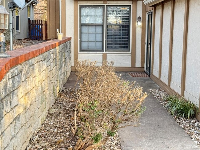 Photo - 3 bed 2.5 bath townhome off Bob Billings!