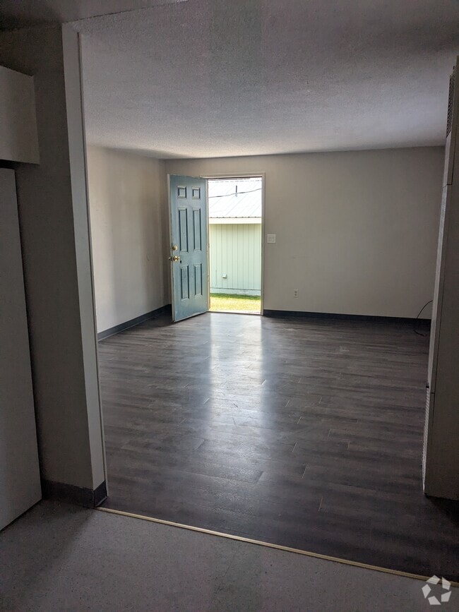 Building Photo - 1427 Lakeview Ave Unit 1427 Rental