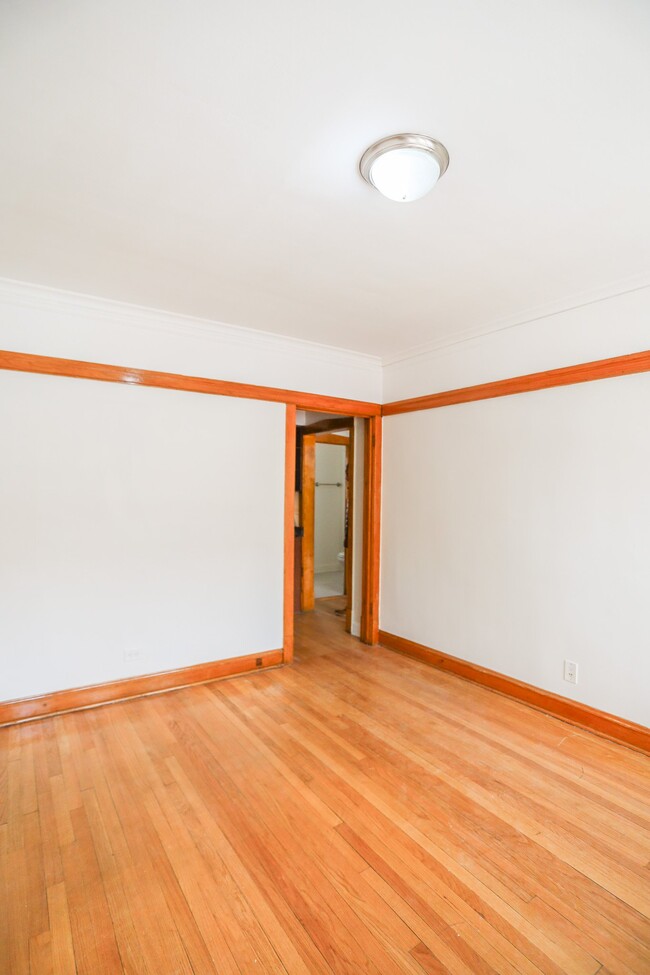 Photo - 2736 N Leclaire Ave Unit 1