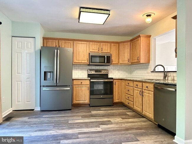 Photo - 3044 Benefit Ct