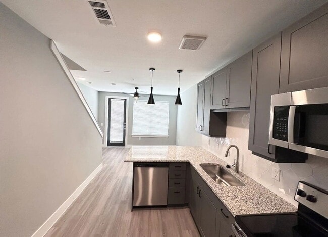 Building Photo - 5005 E Parmer Ln